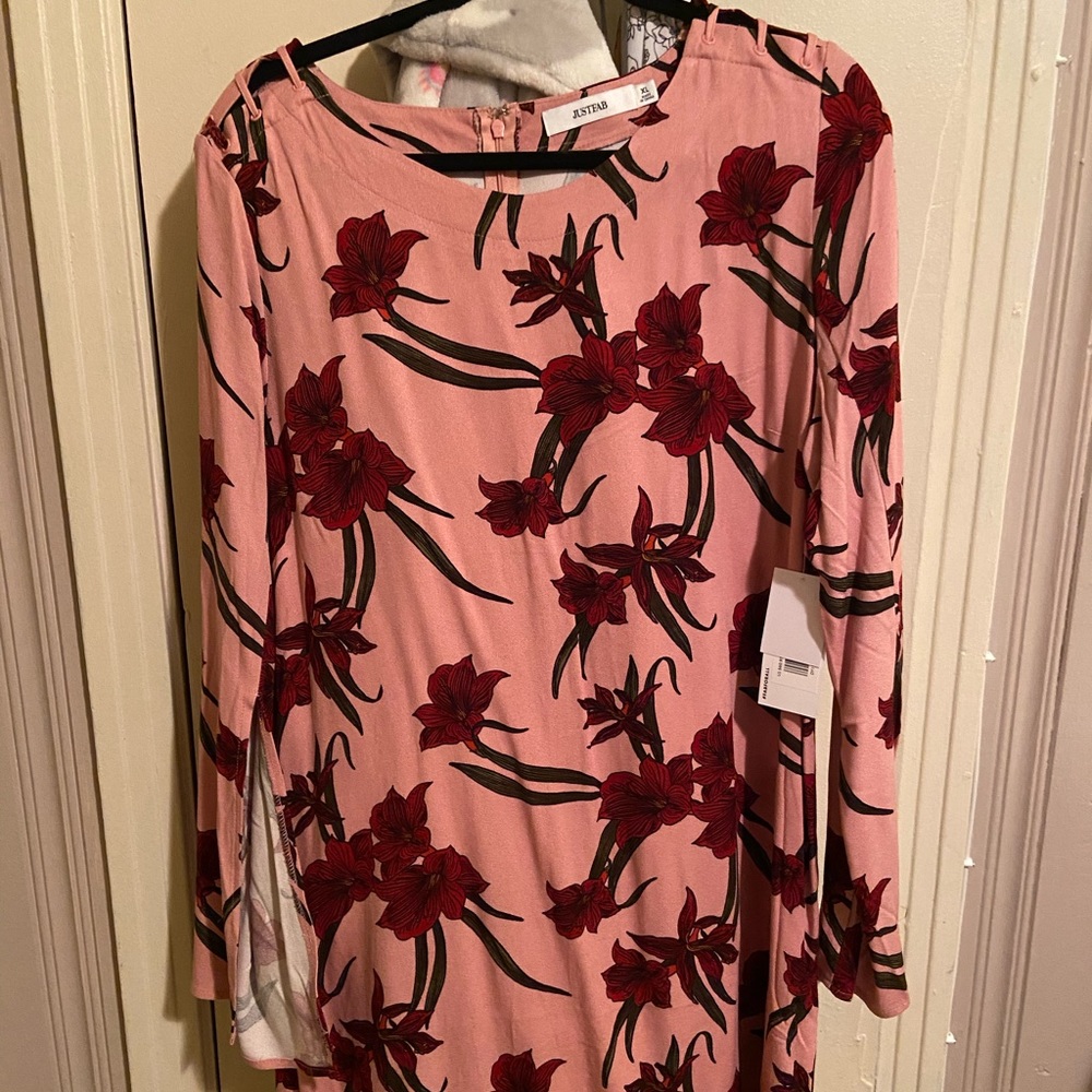 NWT JustFab Pink Floral Dress